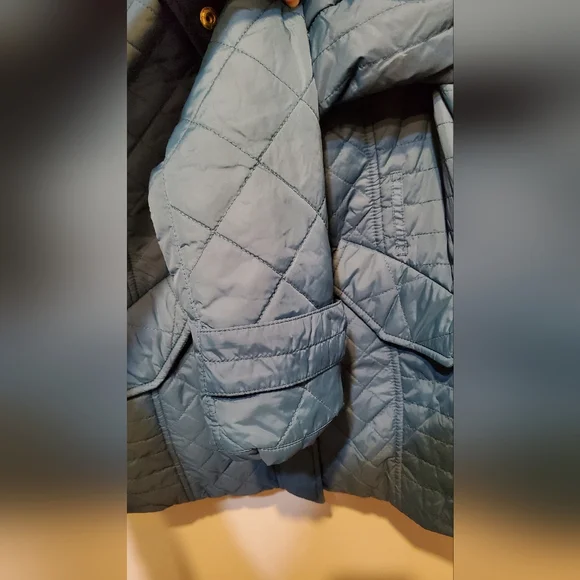 21. NWT Tahari Quilted Jacket - Picture 7 of 13